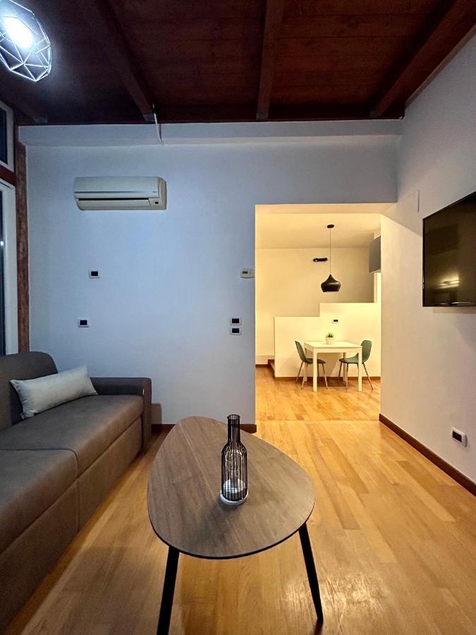 Isola Rovi Appartement Bari Buitenkant foto