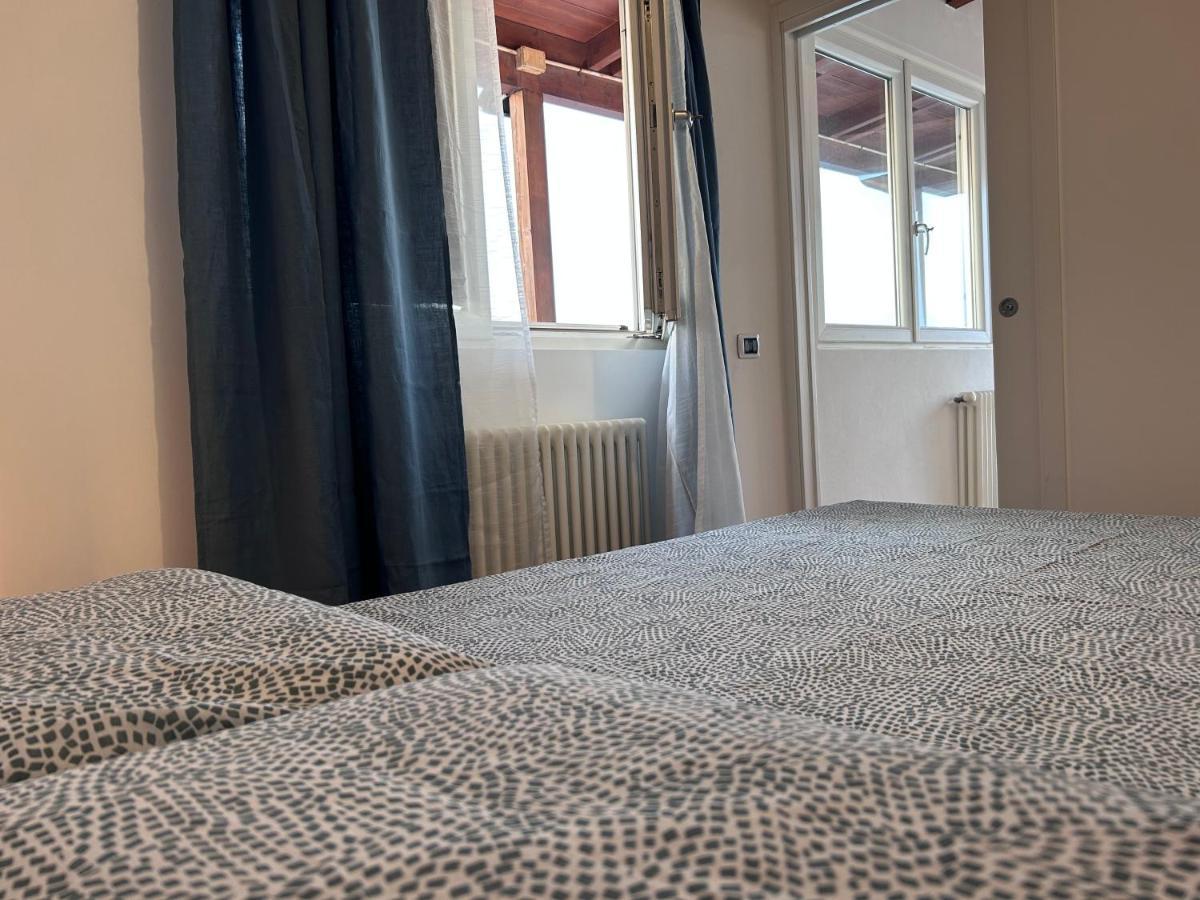 Isola Rovi Appartement Bari Buitenkant foto